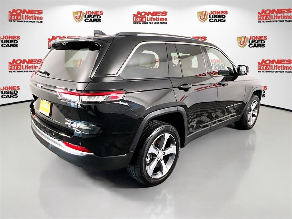 used 2023 Jeep Grand Cherokee car, priced at $33,630
