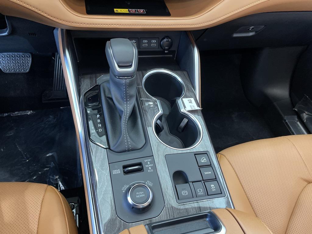 new 2025 Toyota Highlander car, priced at $56,432