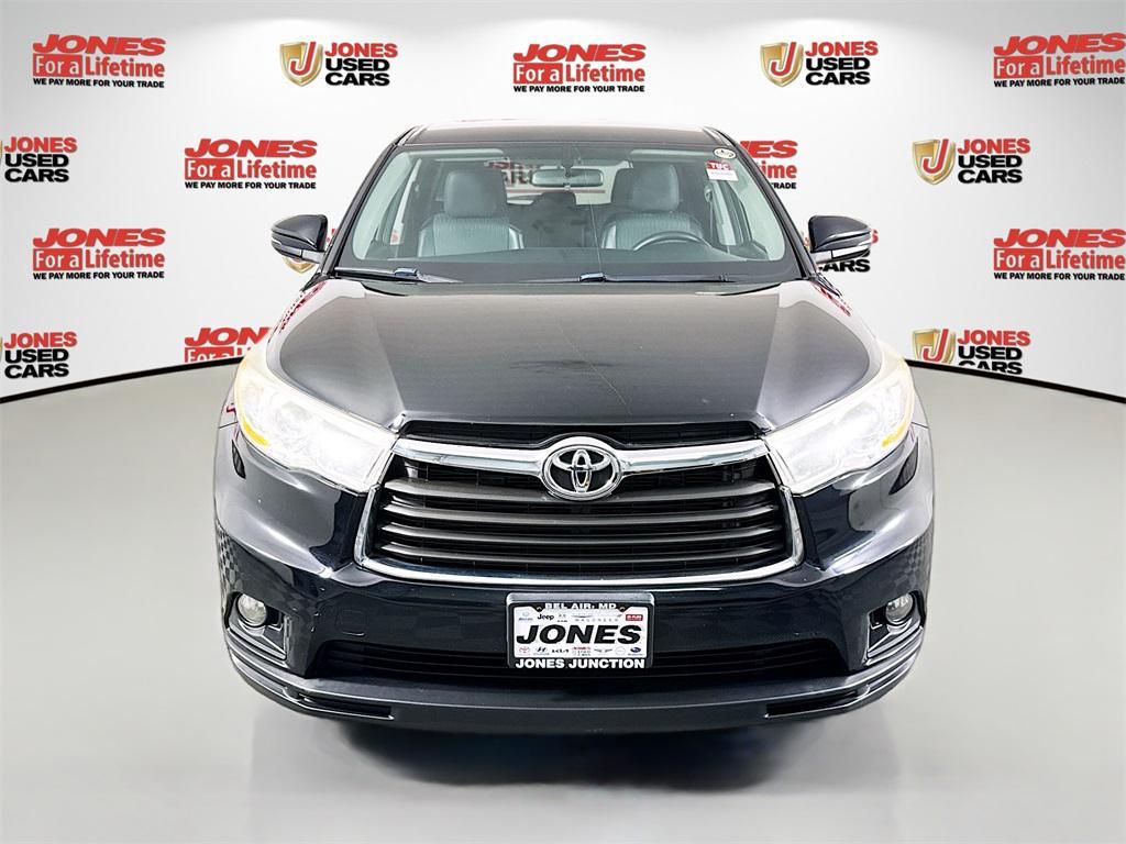 used 2014 Toyota Highlander car