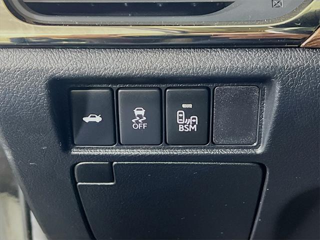 used 2013 Toyota Avalon car, priced at $14,913