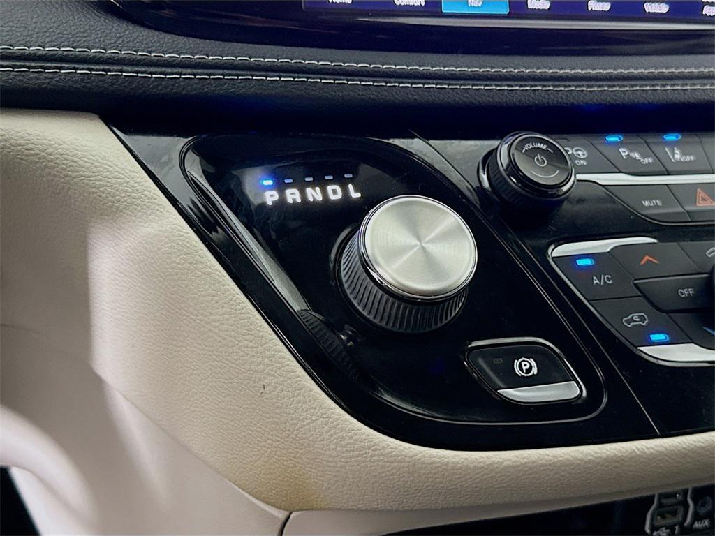 used 2022 Chrysler Pacifica car, priced at $31,898