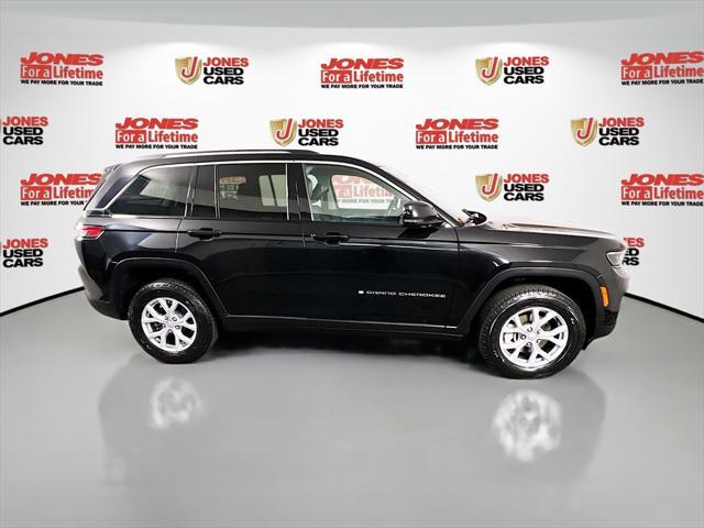 used 2022 Jeep Grand Cherokee car, priced at $32,996