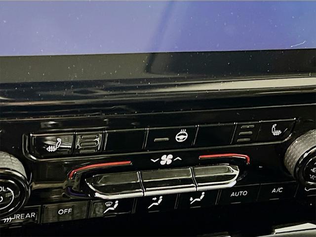 used 2022 Jeep Grand Cherokee car, priced at $32,996