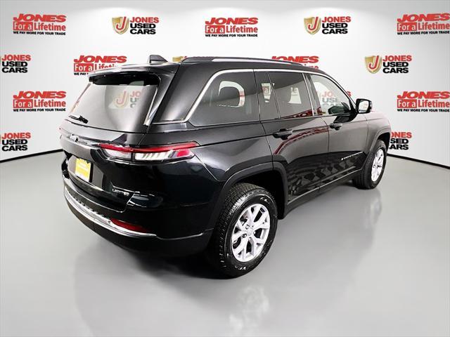 used 2022 Jeep Grand Cherokee car, priced at $32,996