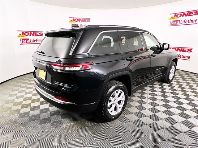 used 2022 Jeep Grand Cherokee car, priced at $34,995