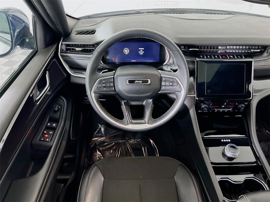 used 2023 Jeep Grand Cherokee car, priced at $32,998