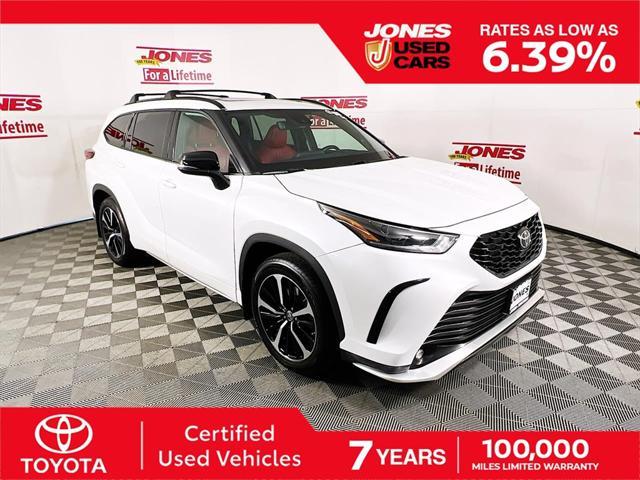 used 2022 Toyota Highlander car, priced at $40,554