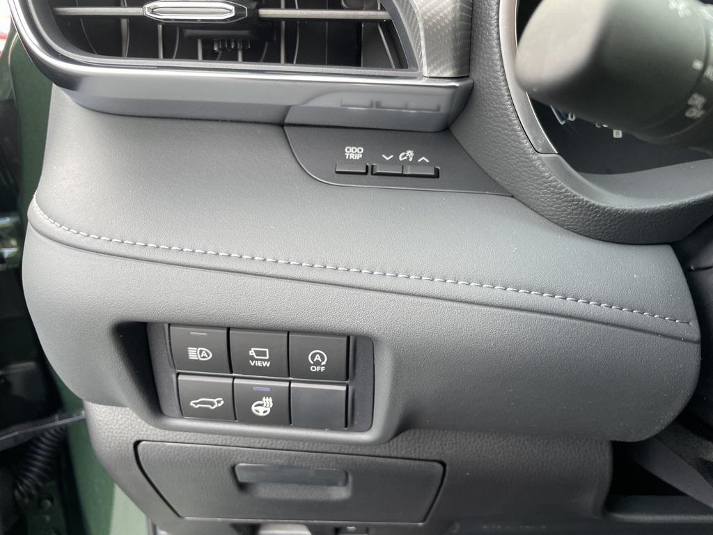 new 2025 Toyota Highlander car, priced at $55,957