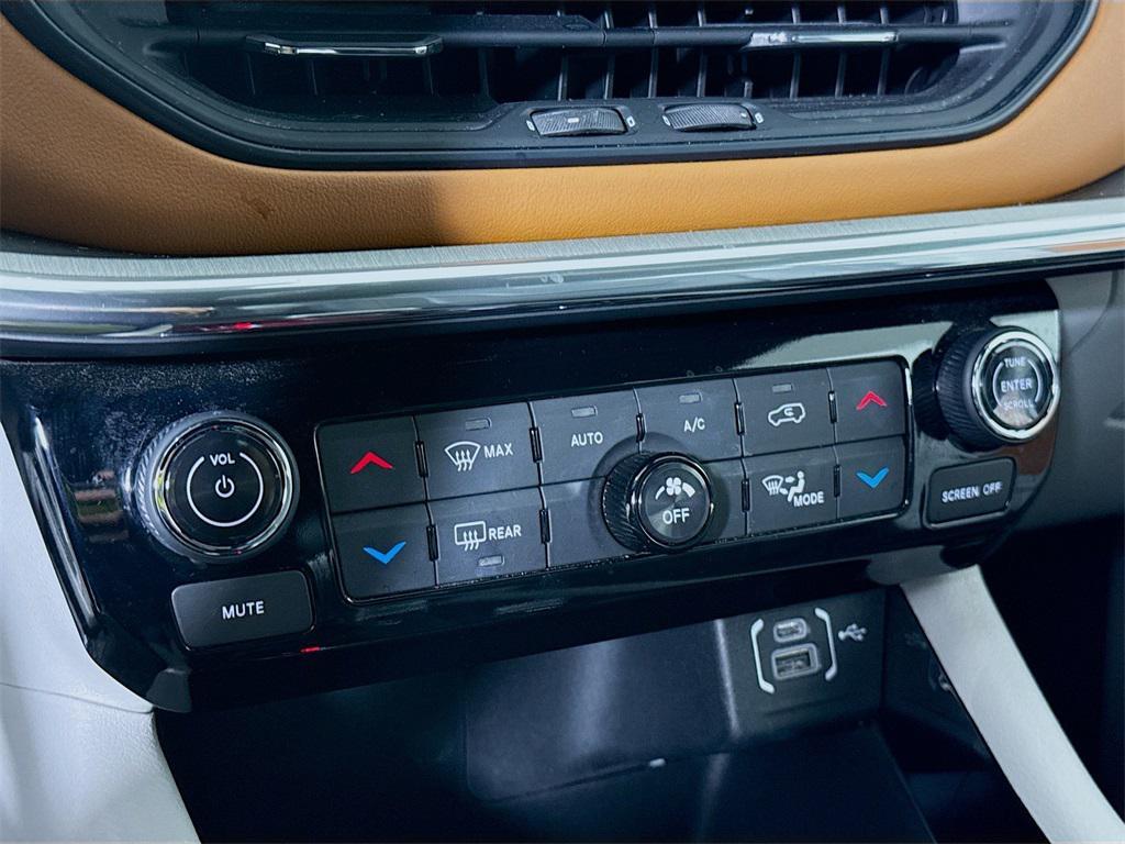 used 2024 Jeep Compass car, priced at $26,998