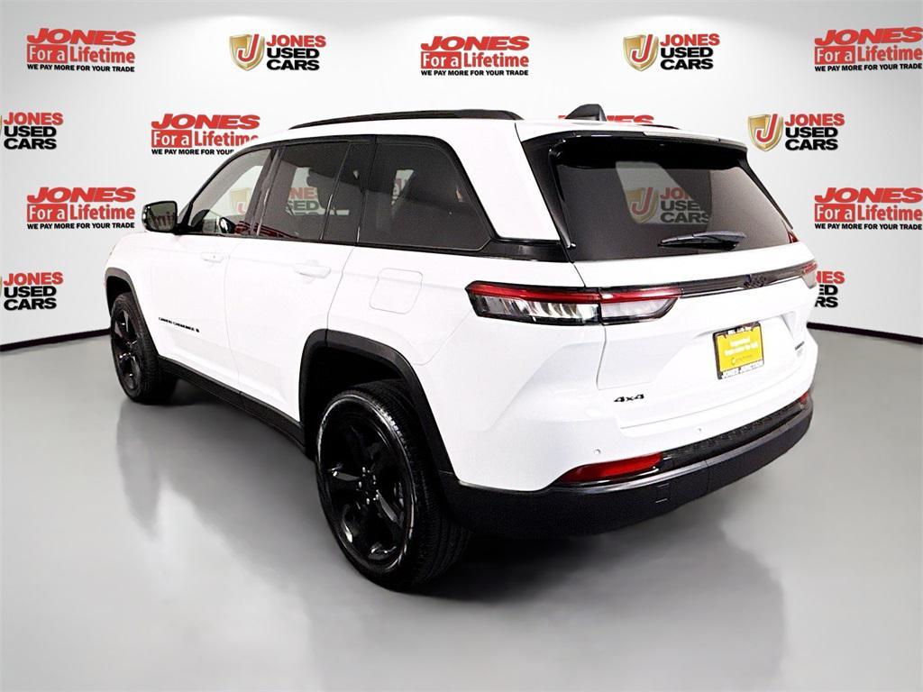 used 2023 Jeep Grand Cherokee car, priced at $34,134
