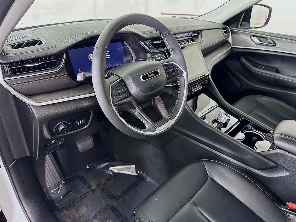 used 2023 Jeep Grand Cherokee car, priced at $34,134