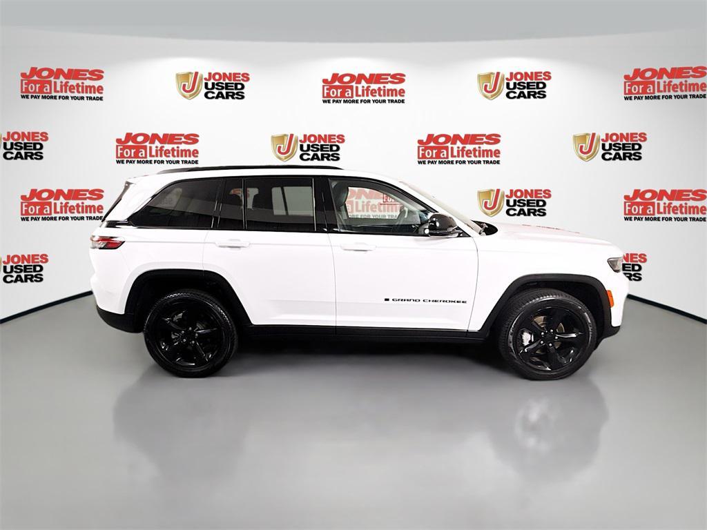used 2023 Jeep Grand Cherokee car, priced at $34,134