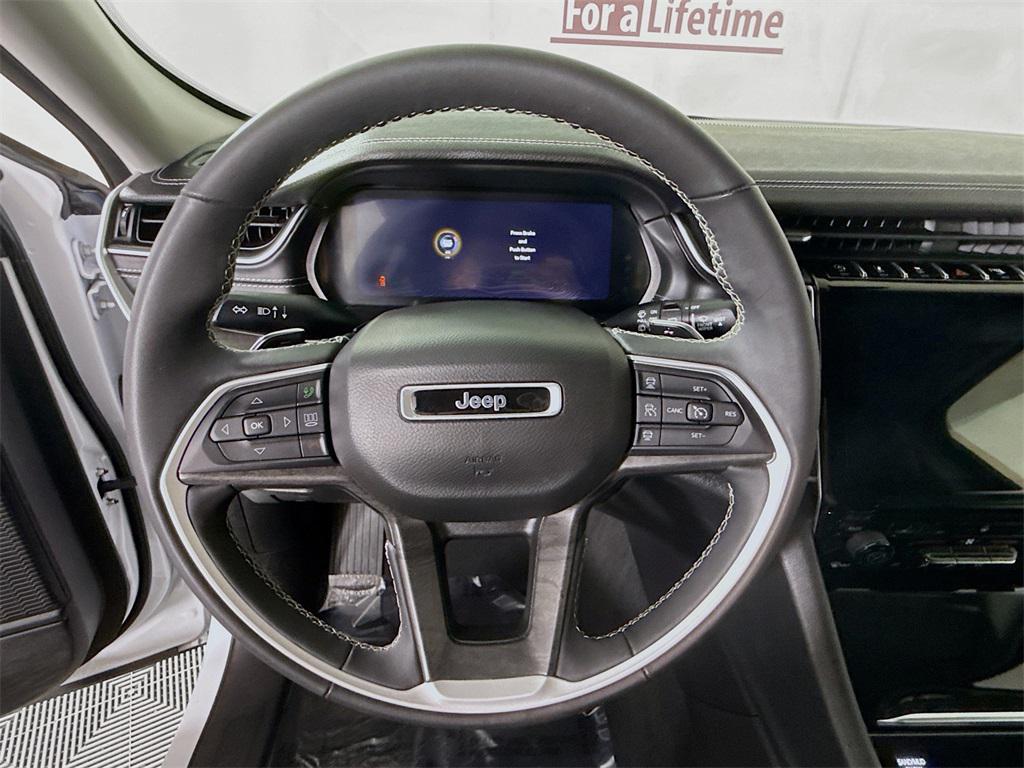 used 2023 Jeep Grand Cherokee car, priced at $34,134