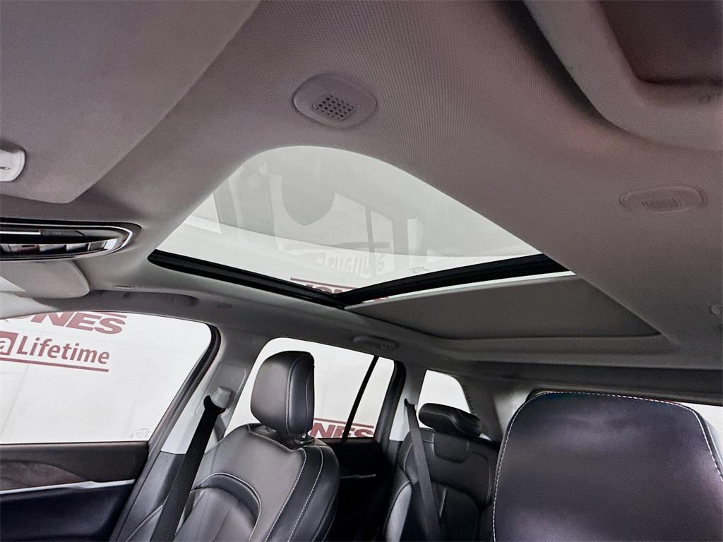 used 2023 Jeep Grand Cherokee car, priced at $30,995