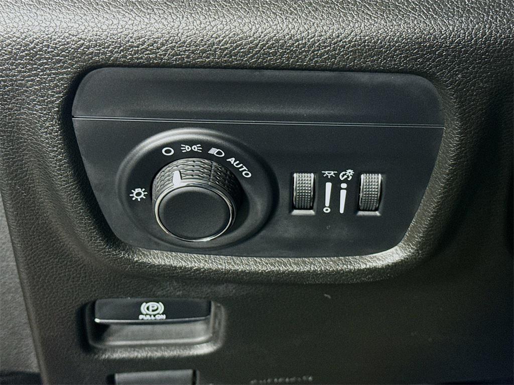 used 2023 Jeep Grand Cherokee L car, priced at $26,996