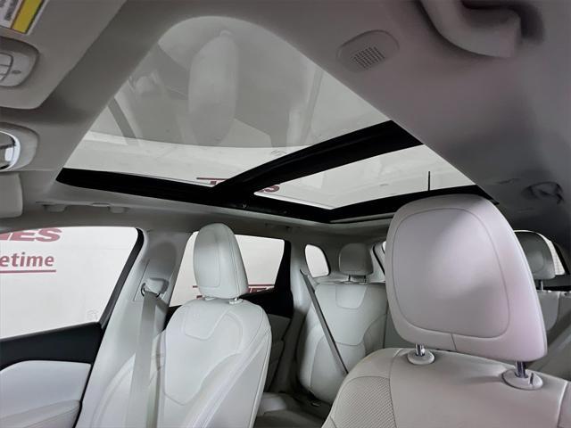 used 2021 Jeep Cherokee car, priced at $18,694