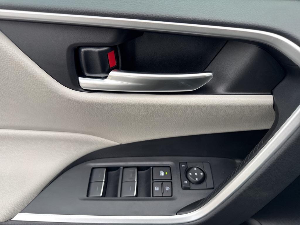 new 2025 Toyota RAV4 car, priced at $36,674