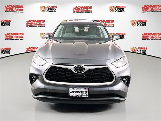 used 2020 Toyota Highlander car, priced at $32,995