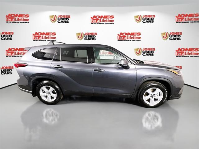 used 2020 Toyota Highlander car, priced at $32,995