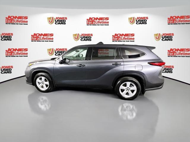 used 2020 Toyota Highlander car, priced at $32,995