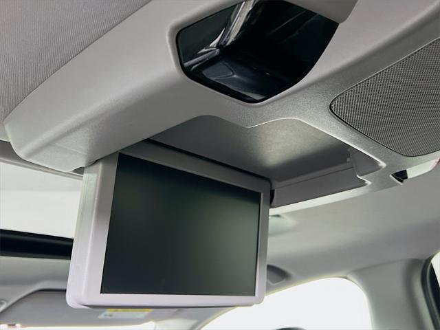 used 2022 Honda Pilot car, priced at $30,678