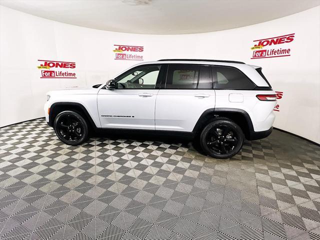 used 2023 Jeep Grand Cherokee car, priced at $38,998