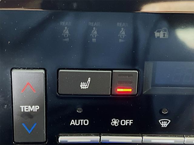 used 2021 Toyota Avalon car, priced at $31,194