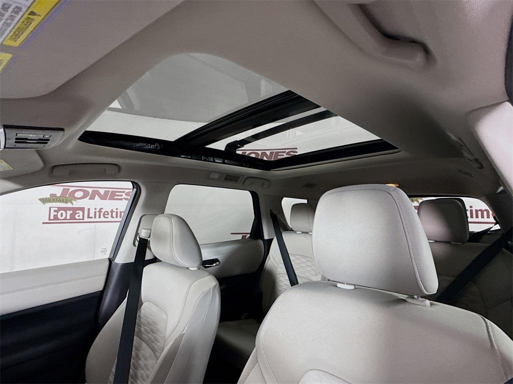 used 2022 Nissan Pathfinder car, priced at $33,998