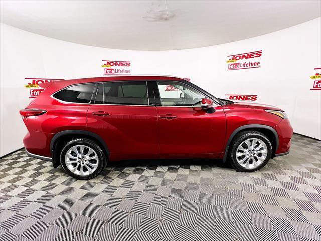 used 2022 Toyota Highlander car