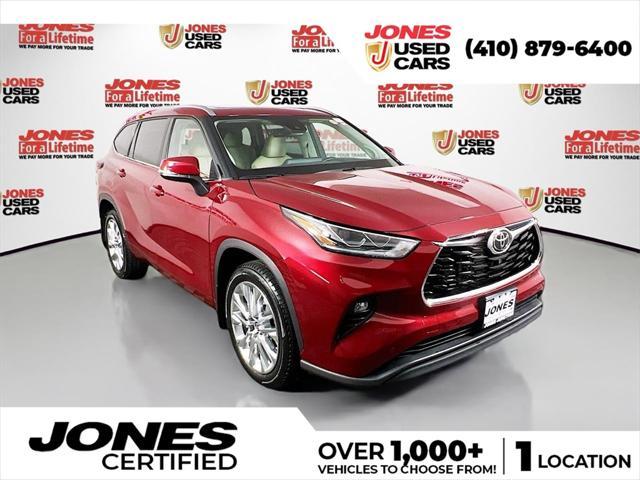 used 2022 Toyota Highlander car, priced at $41,998