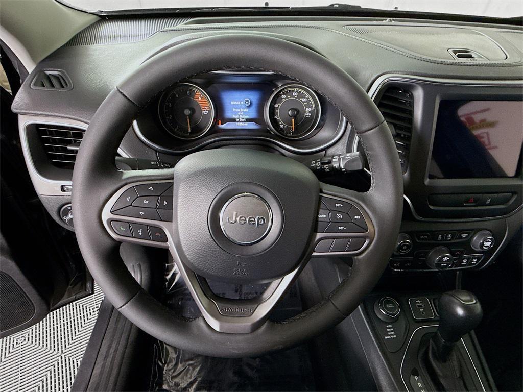 used 2022 Jeep Cherokee car, priced at $24,193