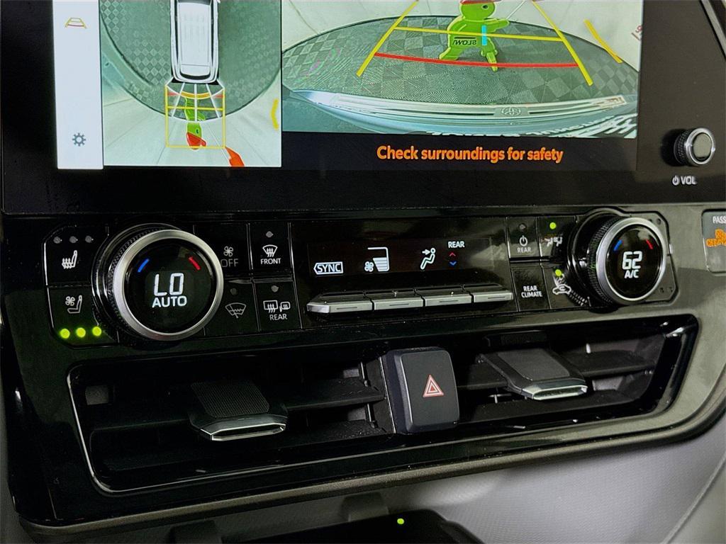 used 2023 Toyota Highlander car, priced at $46,998