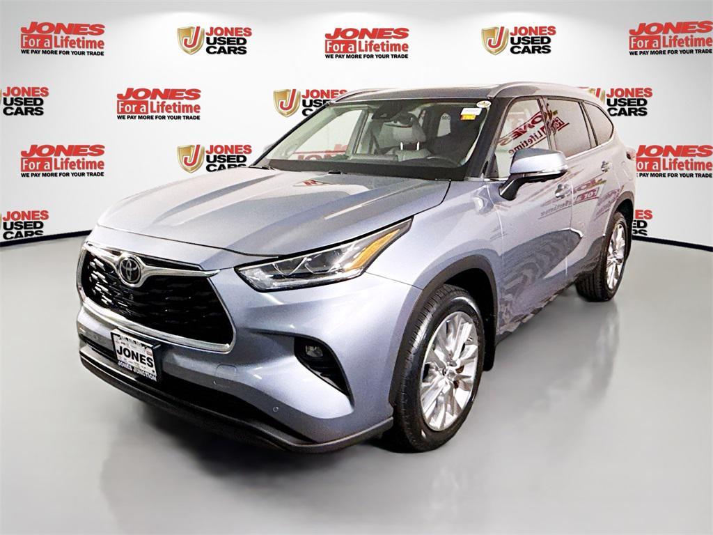 used 2023 Toyota Highlander car, priced at $46,998