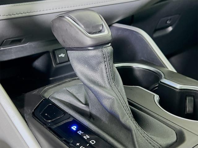used 2021 Toyota Highlander Hybrid car, priced at $34,999