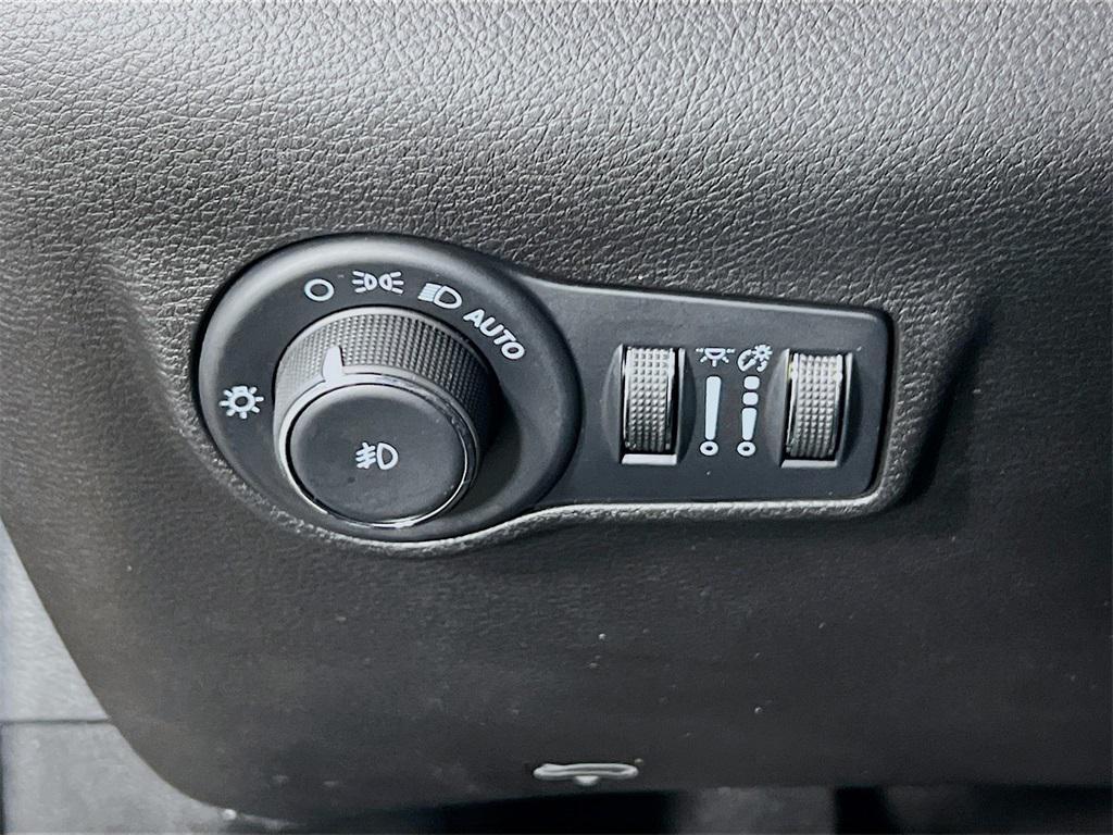used 2023 Jeep Compass car, priced at $24,998