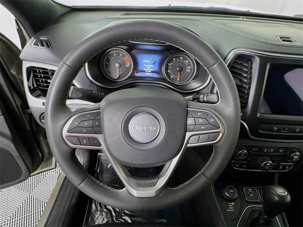 used 2021 Jeep Cherokee car, priced at $26,998