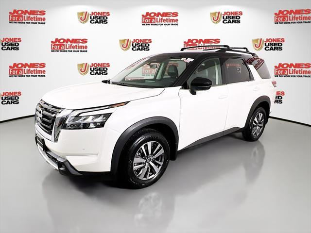 used 2023 Nissan Pathfinder car, priced at $35,998