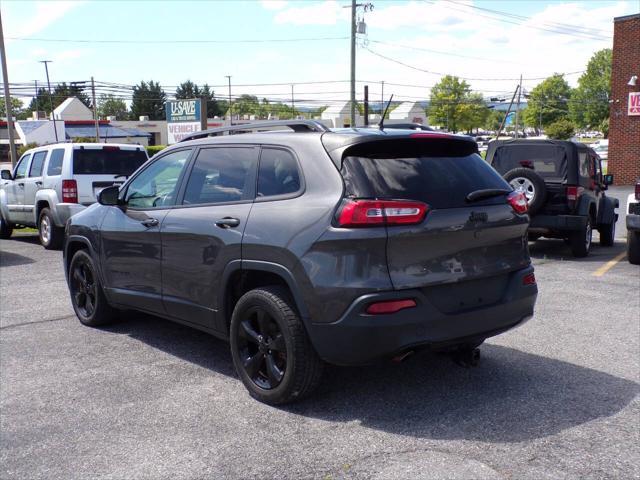 used 2018 Jeep Cherokee car, priced at $10,995