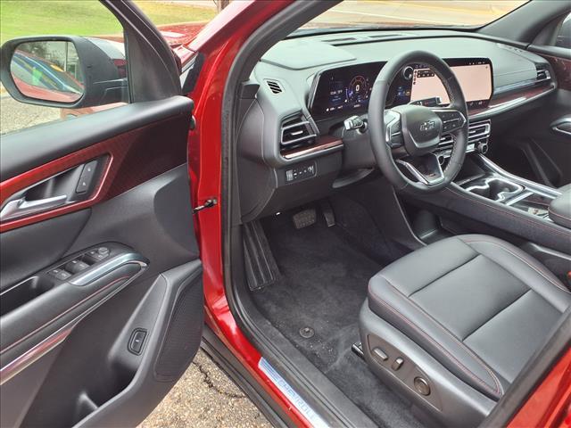 used 2024 Chevrolet Traverse car, priced at $47,995
