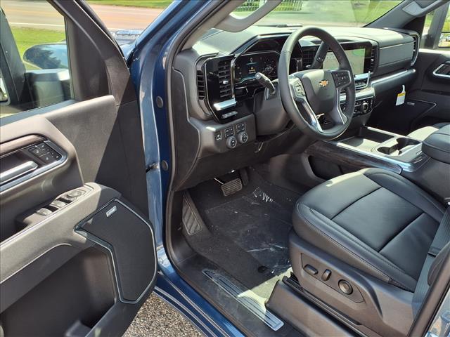 new 2025 Chevrolet Silverado 3500 car, priced at $76,205