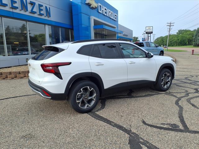 new 2025 Chevrolet Trax car