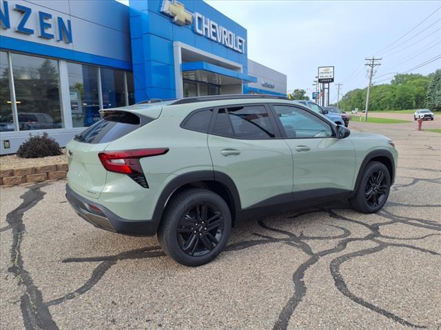 new 2025 Chevrolet Trax car