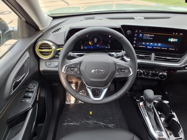 new 2025 Chevrolet Trax car
