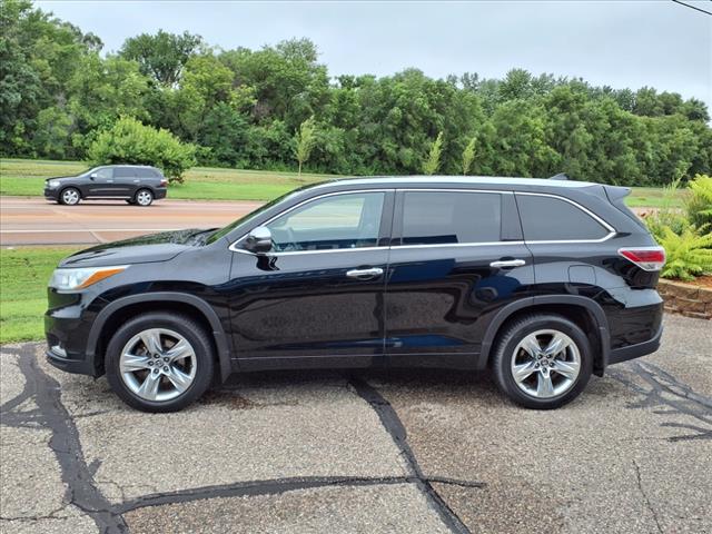 used 2016 Toyota Highlander car, priced at $18,995