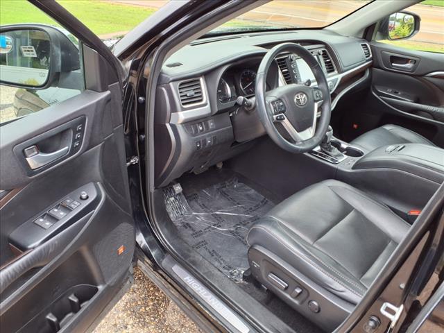 used 2016 Toyota Highlander car, priced at $18,995
