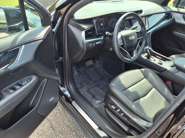 used 2023 Cadillac XT6 car, priced at $48,995