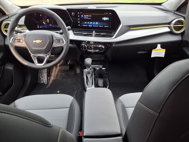 new 2025 Chevrolet Trax car
