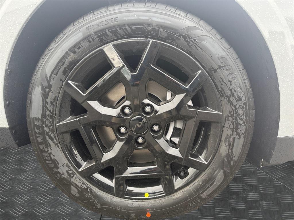 new 2026 Kia Carnival Hybrid car, priced at $58,080