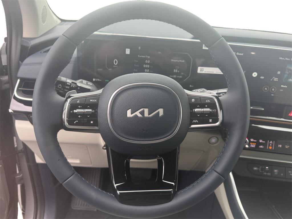 new 2026 Kia Carnival Hybrid car, priced at $58,080