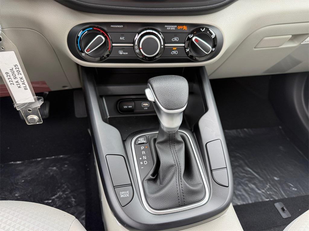 new 2025 Kia Soul car, priced at $21,905